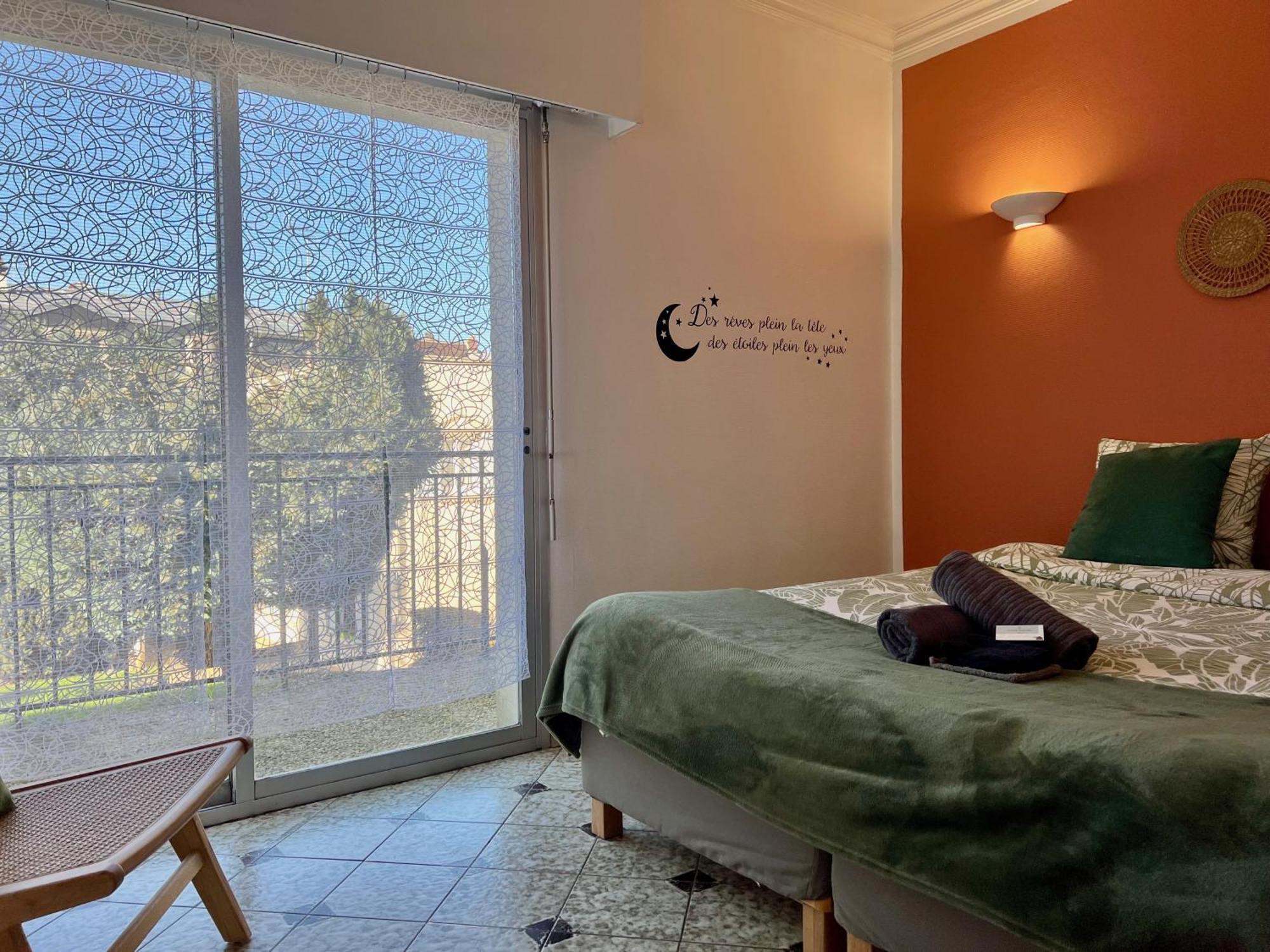 Appart'Hotel Nuiteejour Versailles Saint Cyr L'Ecole Zewnętrze zdjęcie