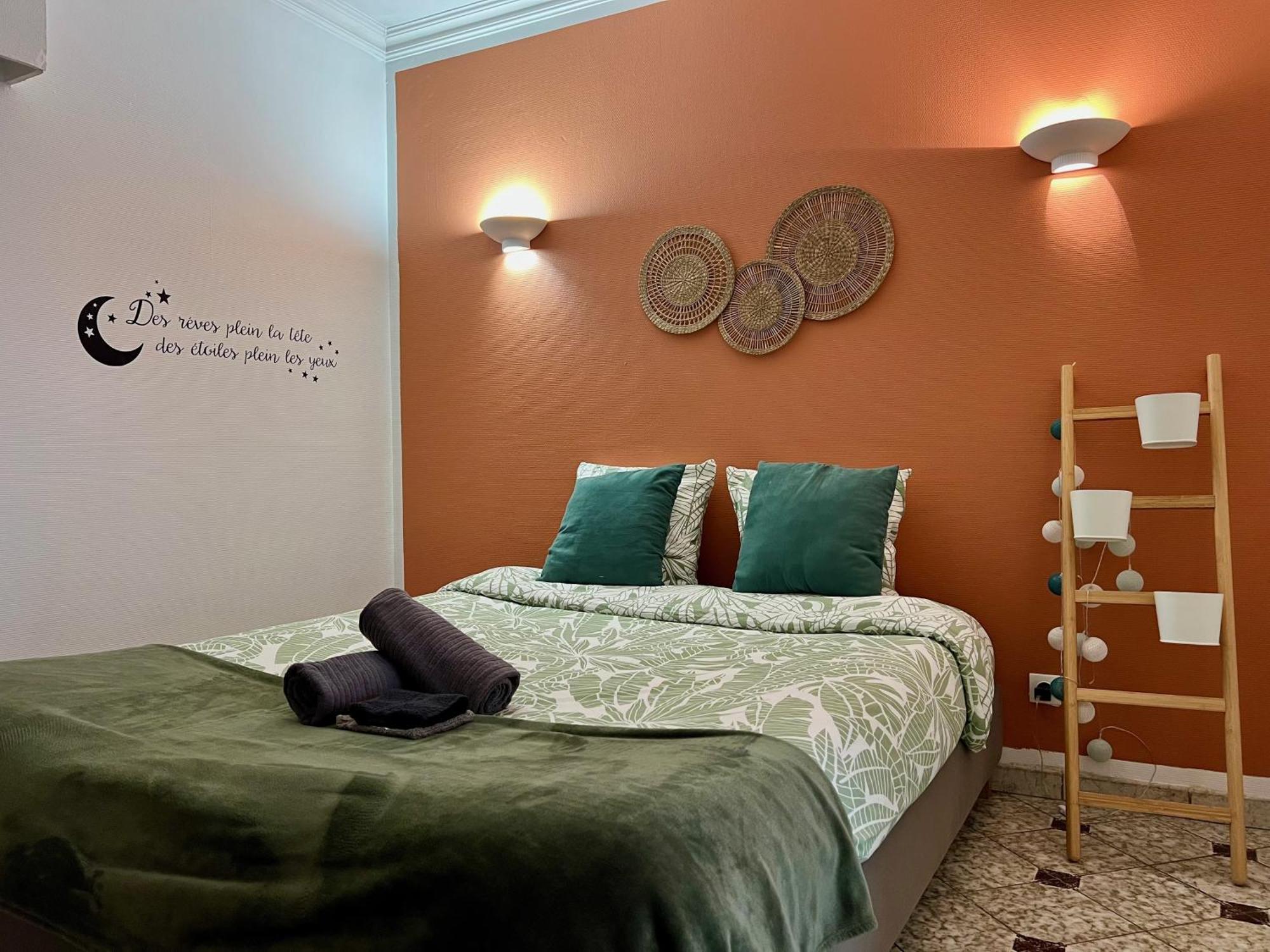 Appart'Hotel Nuiteejour Versailles Saint Cyr L'Ecole Zewnętrze zdjęcie